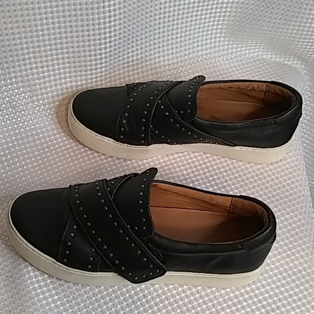 Frye black leather sneakers studded